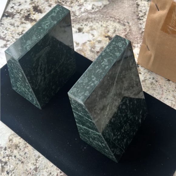 New Stunning Viking Green Marble Maul Book Ends.  Weight is 4 pounds each. - Picture 3 of 10